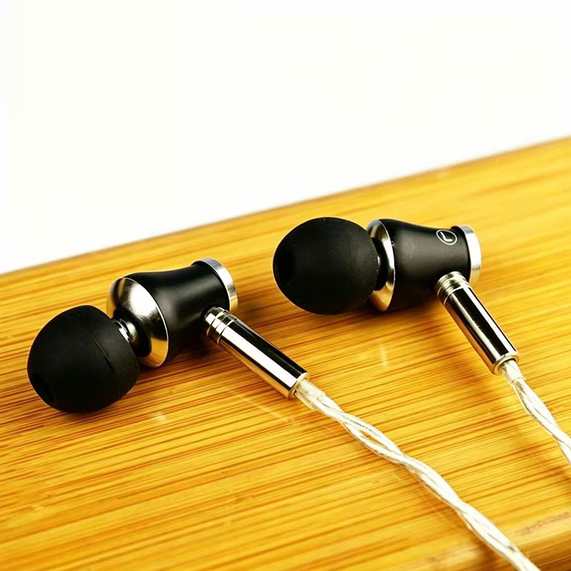 Type C Wired Earphones With Mic - HiFi In-Ear Earbuds MMCX Interchangeable Cable